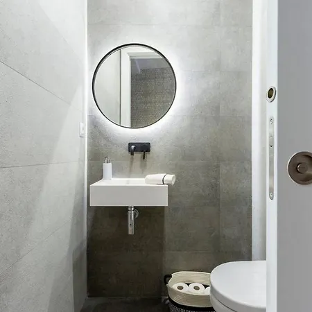 Modern Aparment - Up To 6 Guests ---