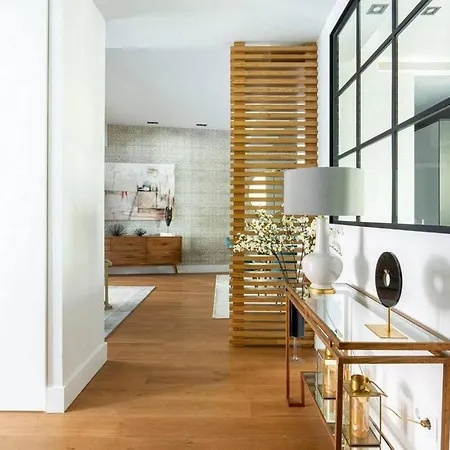 Modern Aparment - Up To 6 Guests --- Апартаменты *