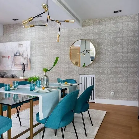 Modern Aparment - Up To 6 Guests --- Apartamento Múnich