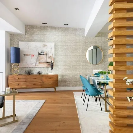 Modern Aparment - Up To 6 Guests ---